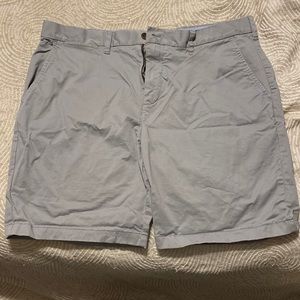 Tommy Hilfiger size 38 dress shorts